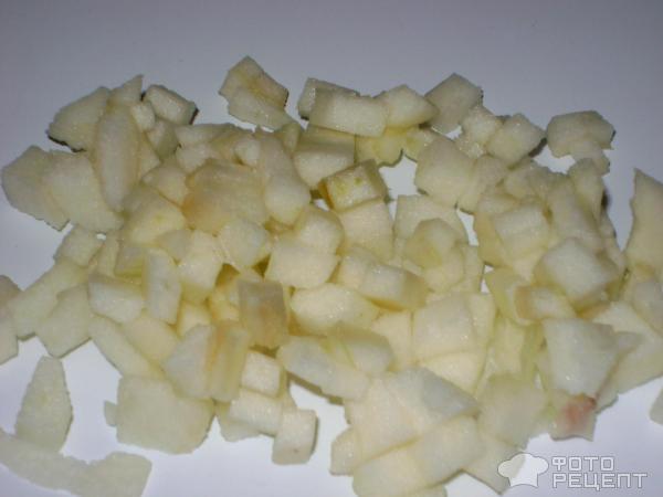Салат слоеный с яблоками и курицей фото