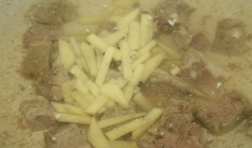 Наваристый грибной суп с говядиной и пенне ригате