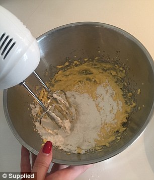 On theme: The original recipe suggests any kind of frosting, but I opted for a dairy-free buttercream icing to keep the cake dairy-free
