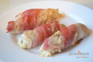 Рулетики из курицы в беконе