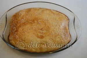 Пирог с курицей, грибами и сыром: Выпекаем пирог
