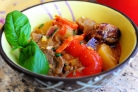 Утка по-тайски с карри и овощами