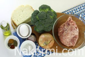 Куриные котлеты с брокколи