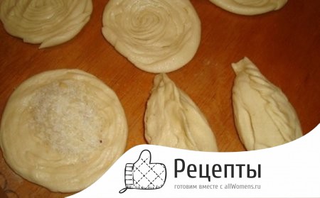 Кладем начинку в тесто 1500823850_badambura-10