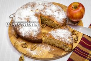 Фото рецепта Медовый яблочно-ореховый пирог