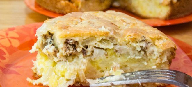 Пирог из скумбрии с картошкой в духовке