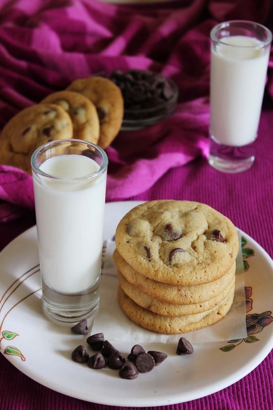 Eggless Chocolate Chip Cookies (BEST Eggless Cookies) Eggless chocolate chip cookies