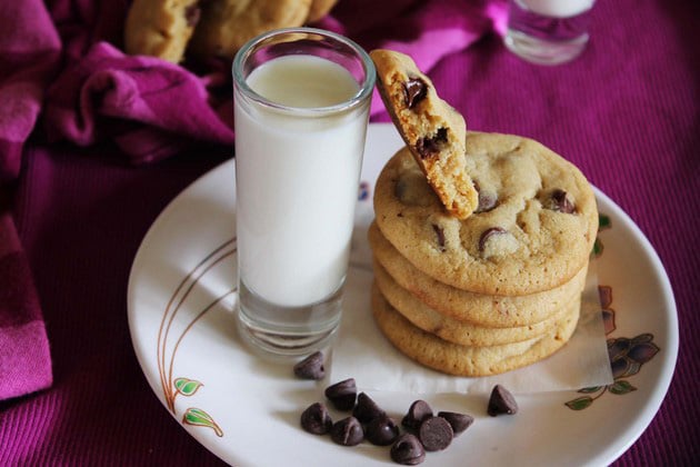 Eggless Chocolate Chip Cookies (BEST Eggless Cookies) Eggless chocolate chip cookies recipe