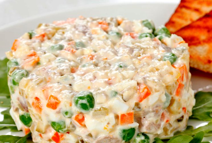 Классический рецепт салата Оливье